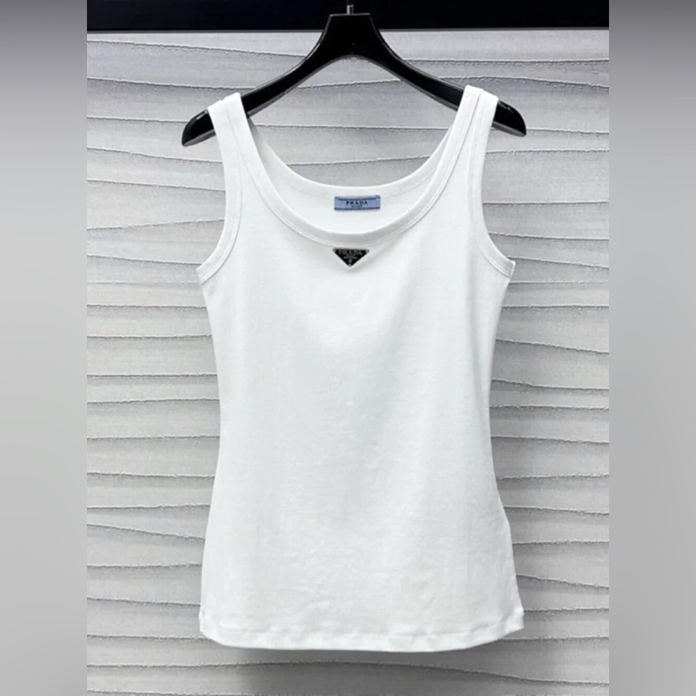 🍒🍒🍒Prada Women's White Tank Top